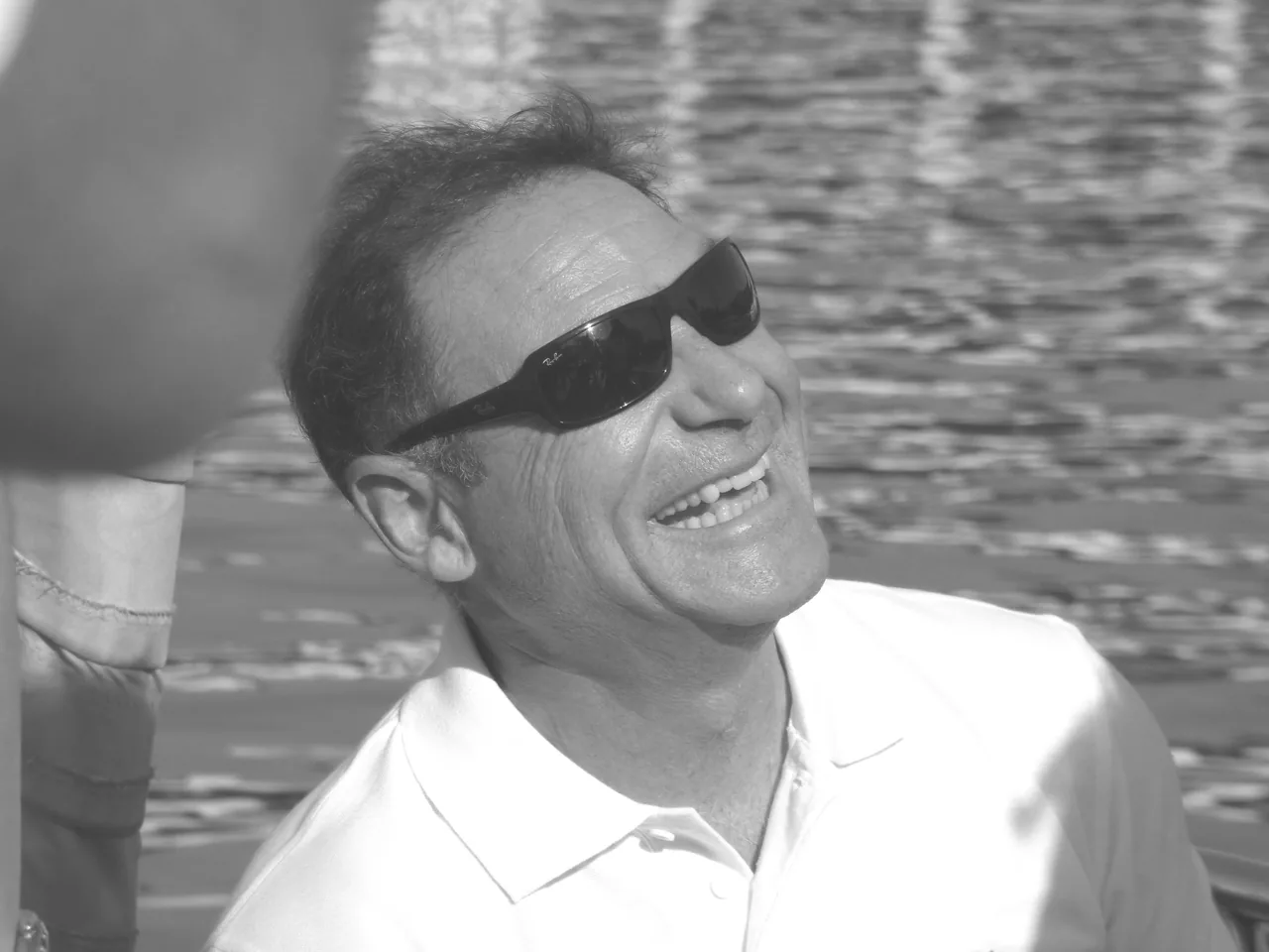Jose Alfredo López a bordo de un velero