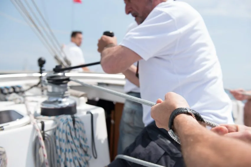 esfuerzo-equipo-corporate-yachting