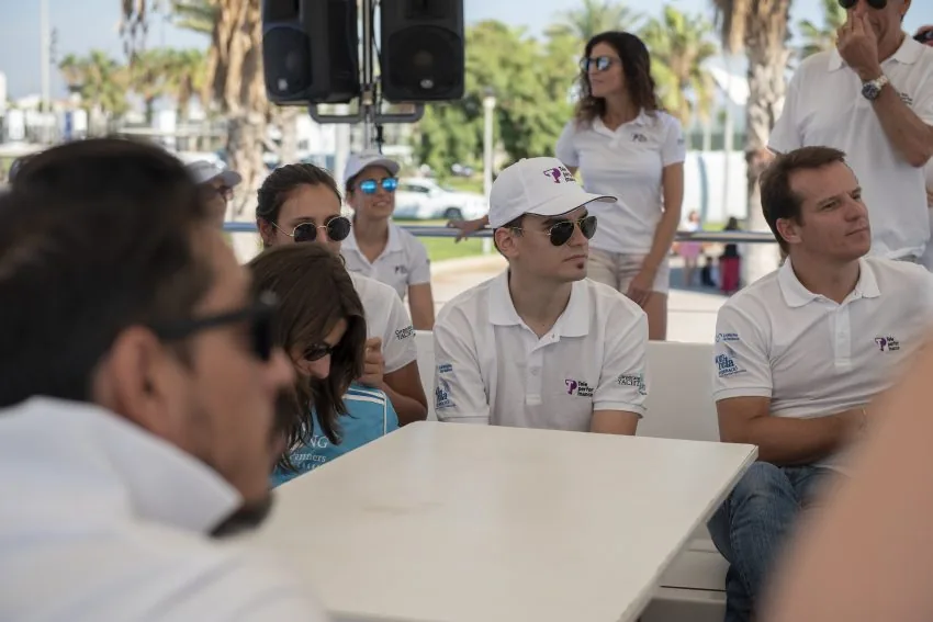 equipo-empresa-corporate-yachting